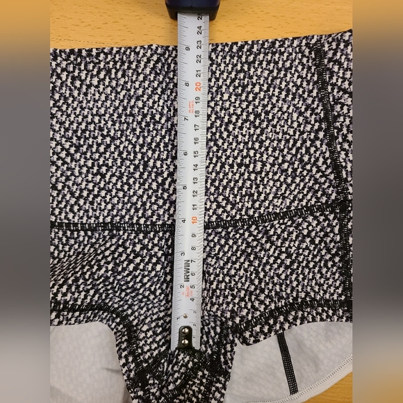 Lululemon Wunder Short 2” Mini Scatter Star Arctic Grey Black Sz 6 Luxtreme - Picture 8 of 11